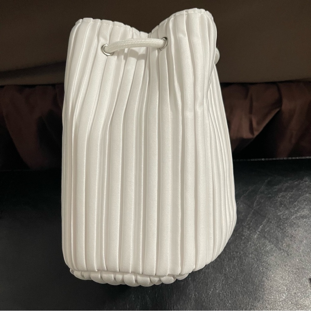 Dior White Quilted Drawstring Backpack - Picture 3 of 9